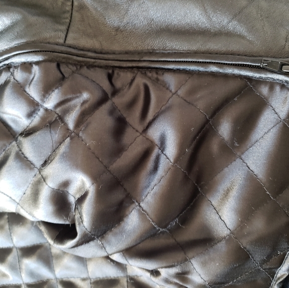 Leather jacket - Picture 8 of 12